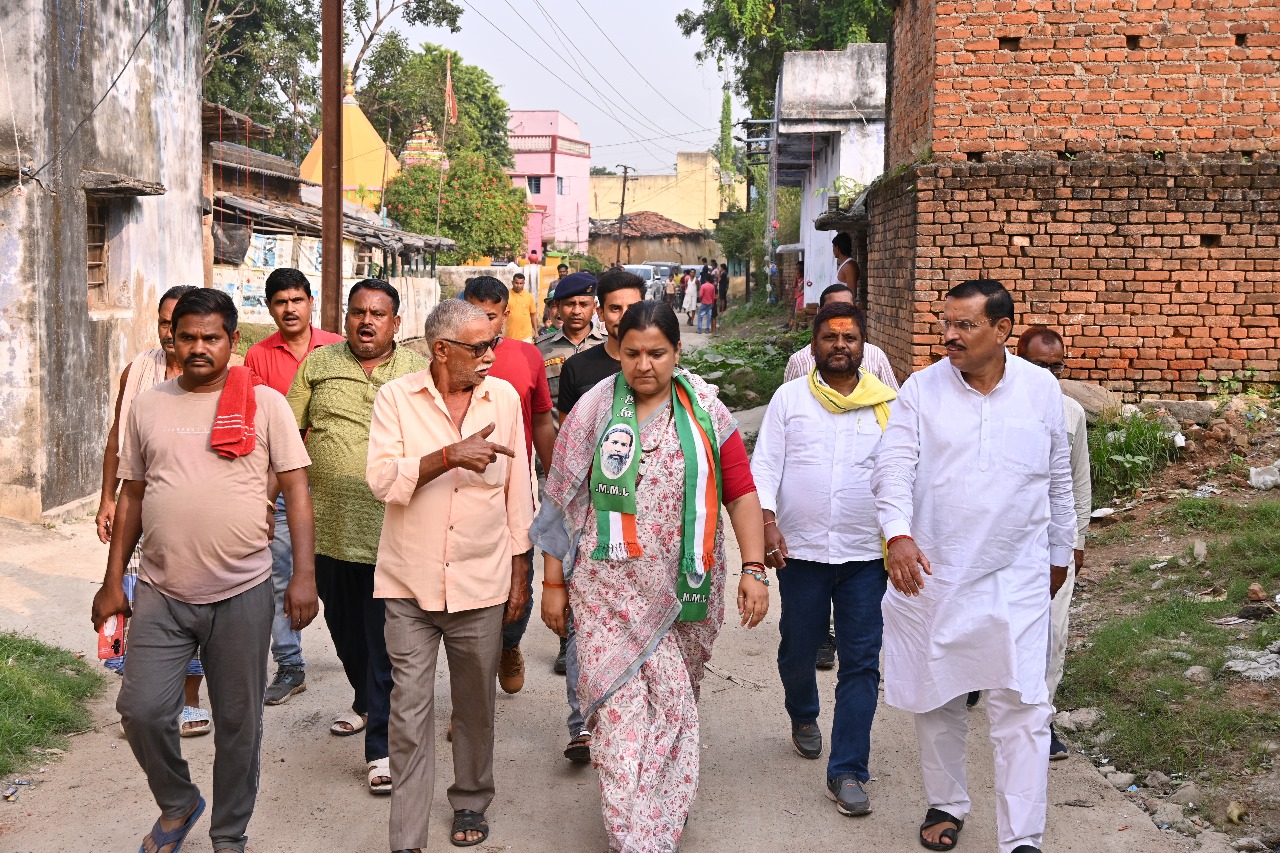 श्वेता सिंह चली गांव की ओर, कर रही है वोट की अपील