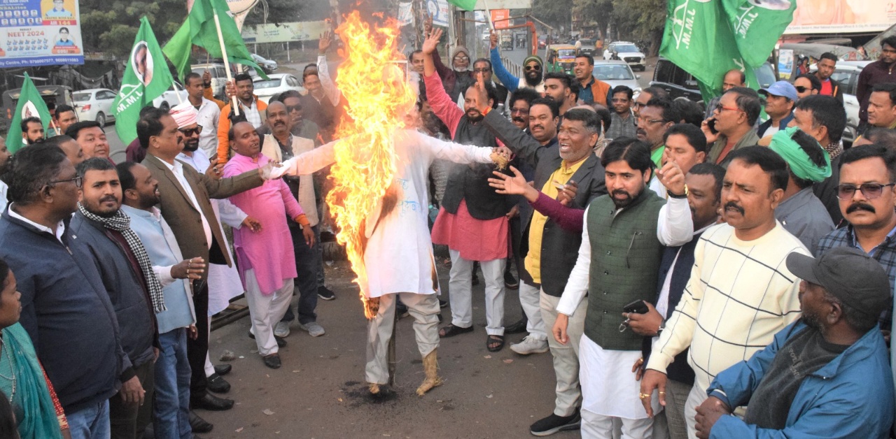 डॉ. भीमराव अंबेडकर का अपमान करने वाले गृहमंत्री को बर्खास्त करे महामहिम: हीरालाल मांझी 