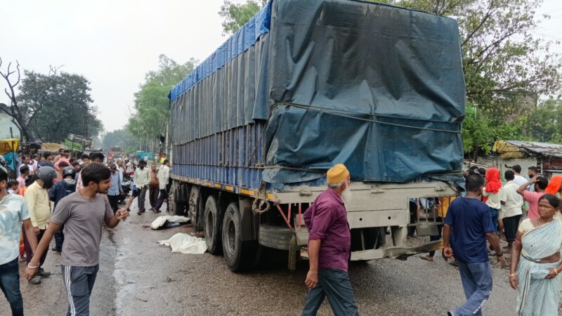 बालीडीह गोविंद मार्केट में सड़क हादसे, गोडाबाली निवासी पति-पत्नी की मौत