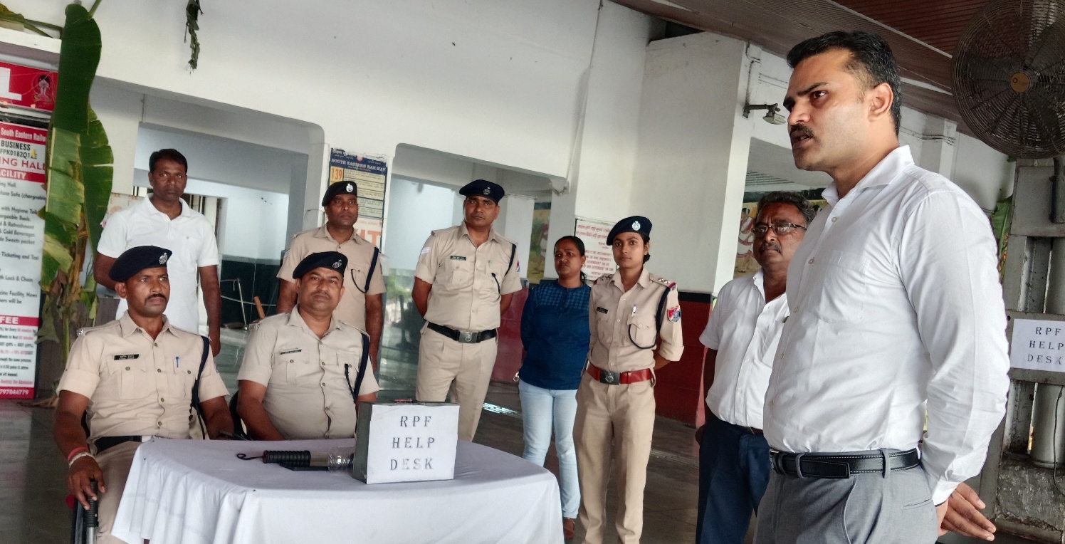 प्लेटफार्म नंबर 4 व 5 सहित यात्री सुविधाओं में और बढ़ोतरी को तत्पर रेलवे: विनीत कुमार एआएएम 