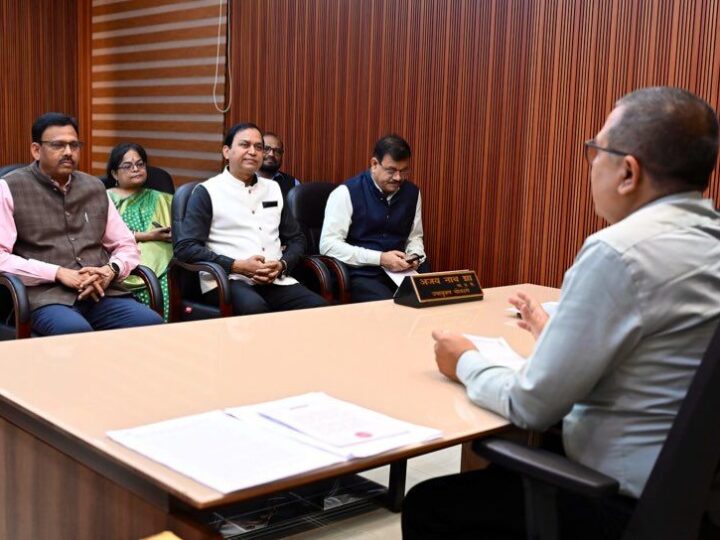 फीस माफी से संबंधित निजी विद्यालयों को वेलफेयर कमेटी बनाने – जिला स्तर पर भी डीडीसी की अध्यक्षता में वेलफेयर कमेटी बनाने का निर्देश