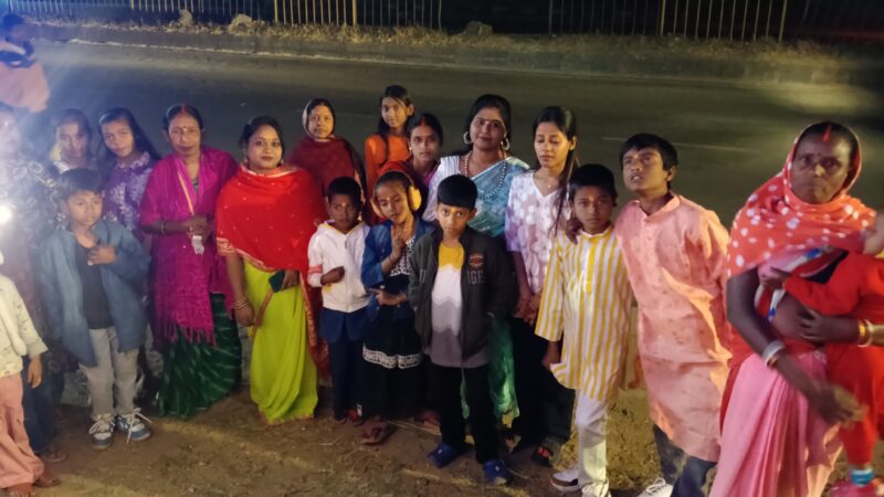 महाशिवरात्रि पर बारात के बाद महाप्रसाद के लिए लगा भंडारा