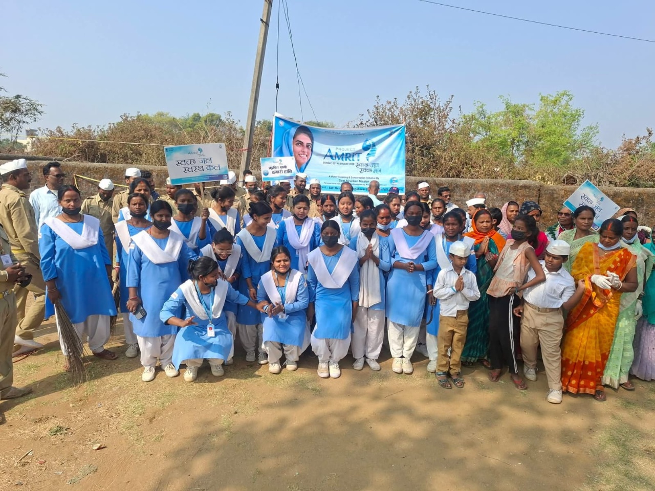 निरंकारी बाबा के जन्मदिन पर सेवादल ने जैनामोड़ में चलाया सफाई अभियान