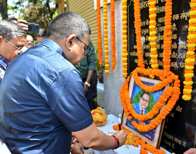 बोकारो बार एसोसिएशन में अंबेडकर जयंती पर शामिल हुए डीसी