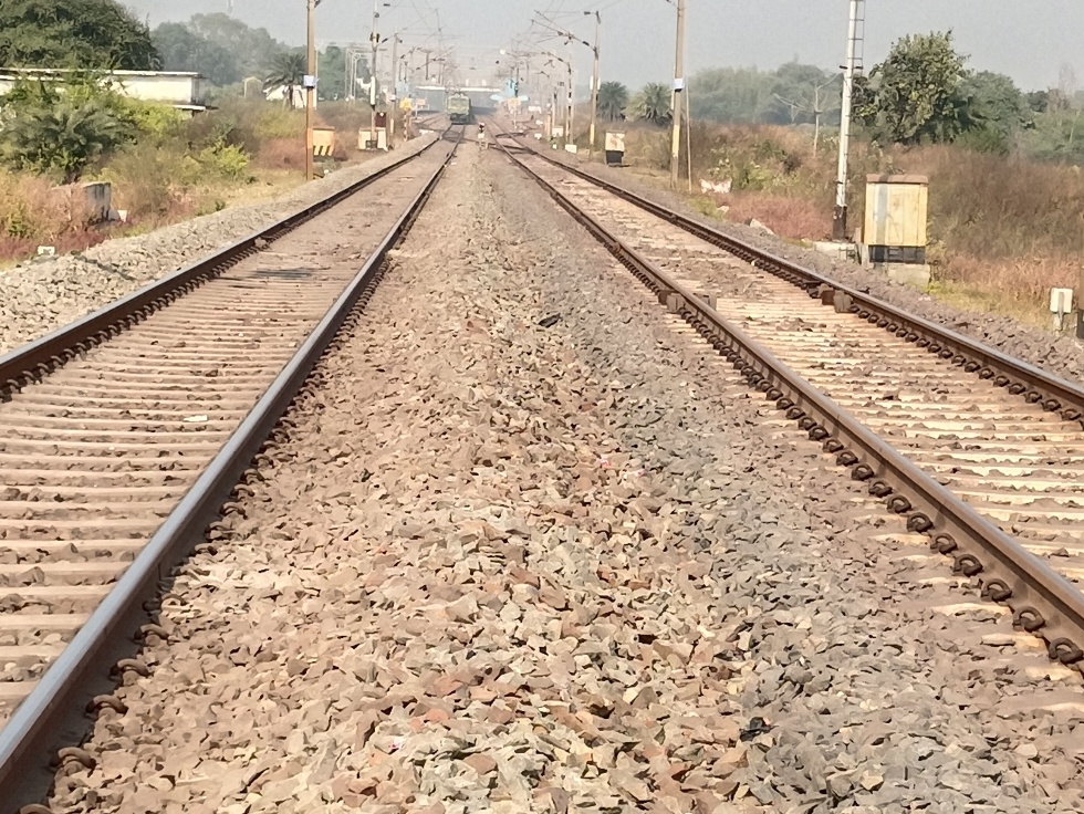 रोलिंग ब्लॉक के कारण कई ट्रेनें रहेगी रद्द, कुछ के रूट में परिवर्तन