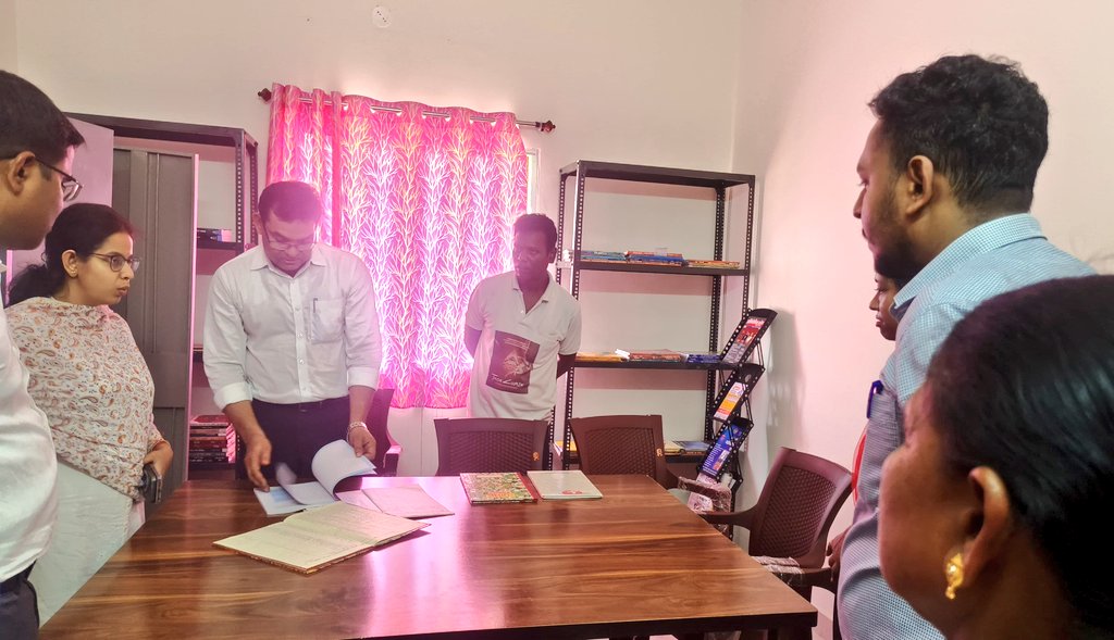 DDC ने चास प्रखंड के सुनता पंचायत स्थित ज्ञान केन्द्र का किया निरीक्षण