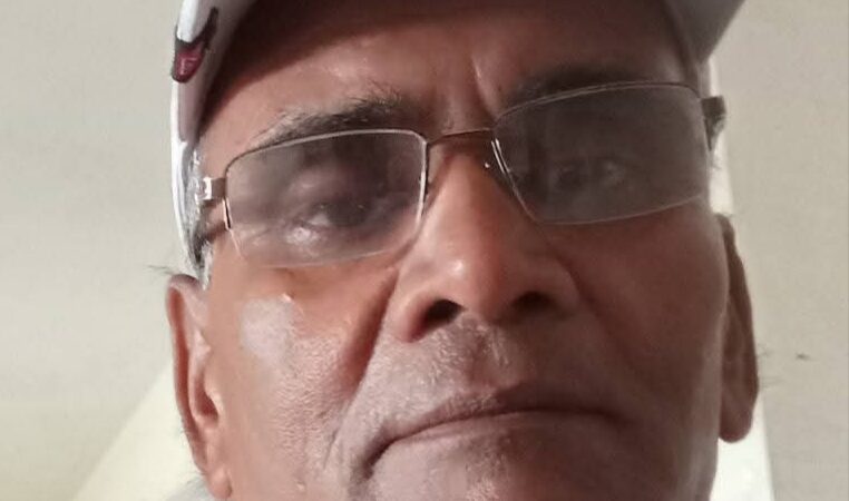 पैसे की तंगी के कारण बिना इलाज सीएमसी वेल्लोर से लौटने को मजबूर हुए खोरठा के साहित्यकार कवि सह कलाकार ‘सुकुमार’
