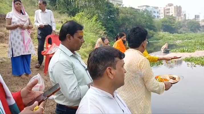 चीरा चास में गरगा नदी पर गंगा आरती: नदी को स्वच्छ बनाने के लिए निगम, जिला प्रशासन और जनता से अपील 