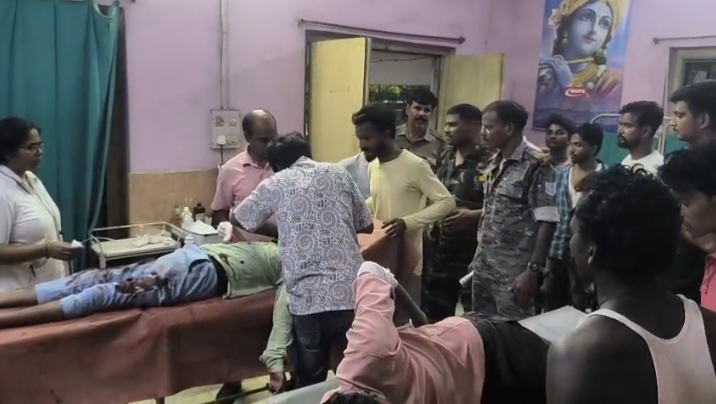 असंतुलित बाइक सवार की चपेट में आया एक राहगीर, दो घायल
