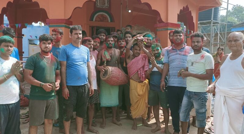 भक्ति में डूबा सुरजुडीह, रातभर गूंजता रहा हरि कीर्तन