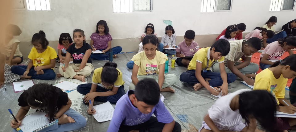 रेलवे द्वारा 6 से 15 वर्ष के बच्चों के लिए निबंध प्रतियोगिता का हुआ आयोजन